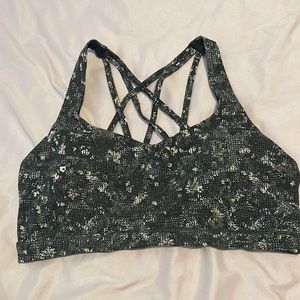 Lululemon free to be serene bra